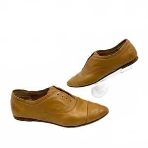 Frye Tan Leather Loafer Women’s Size 8 | Classic Flat